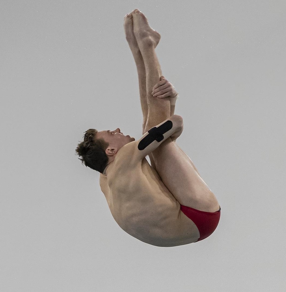 photo of Tazman Abramowicz, Calgary Diver
